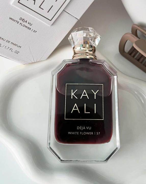 KAHALI DEJA VU WHITE FLOWER 57 LONG LASTING